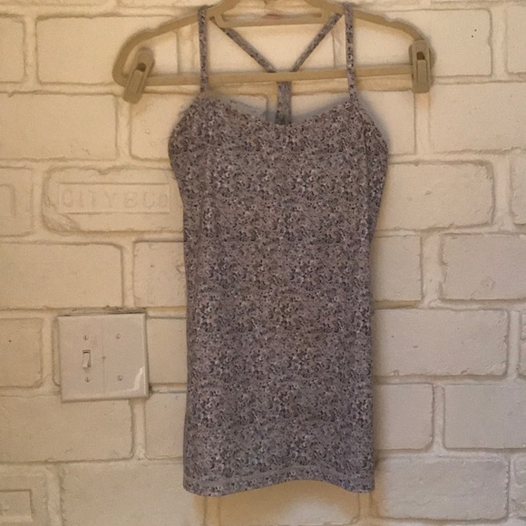 Lululemon workout tank top size 4
